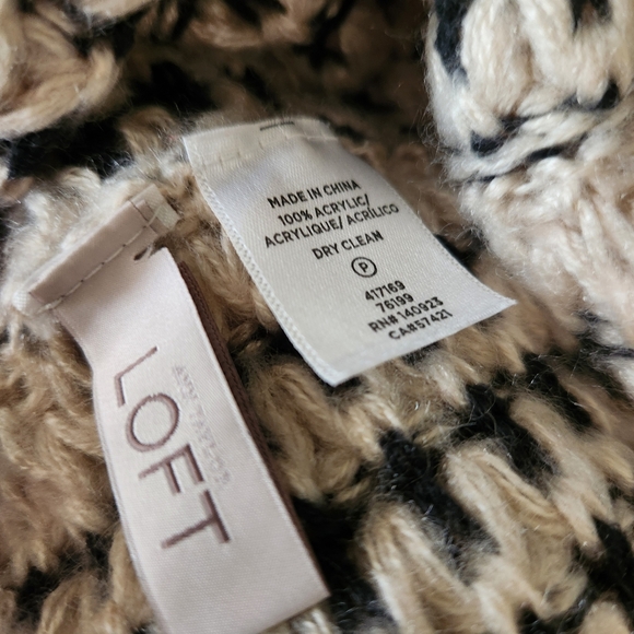 LOFT Knit Matching Neck Warmer & Hat - Picture 7 of 7